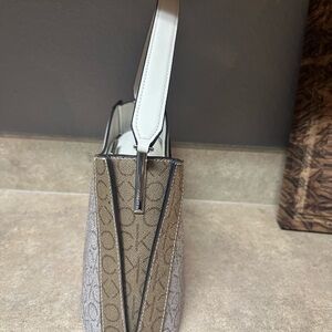 Elegant White and Brown Women's Bag